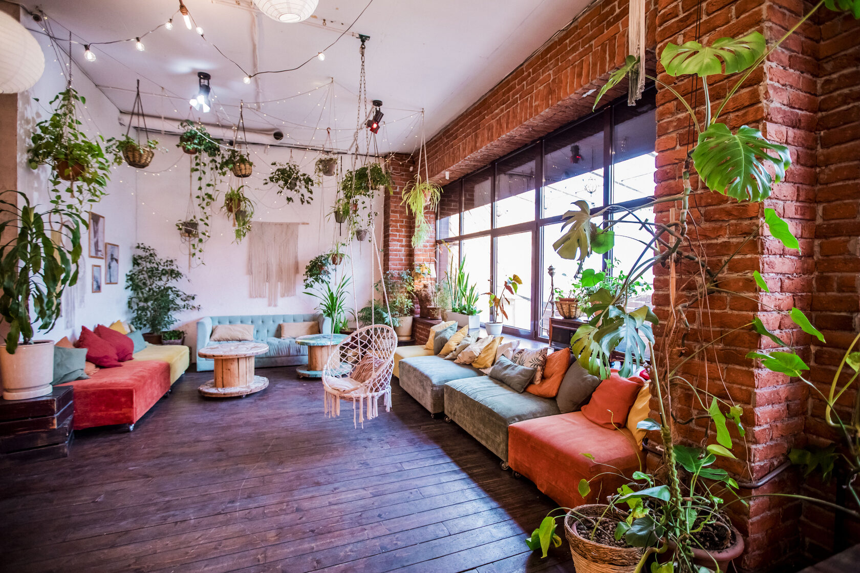 Фотография 2 площадки Большой уютный лофт с верандой на Нижегородской — 290 м²