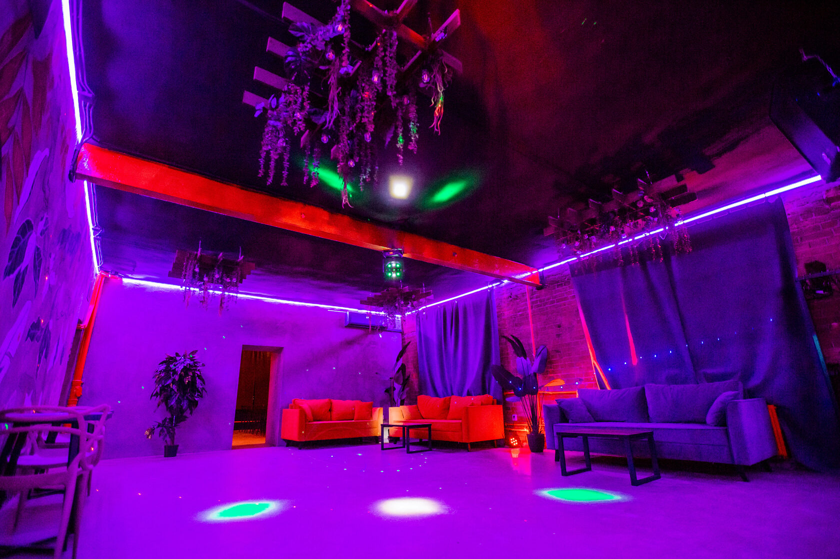 Фотография 6 площадки Клубный лофт со сценой и мощным звуком у Таганской — 190 м²