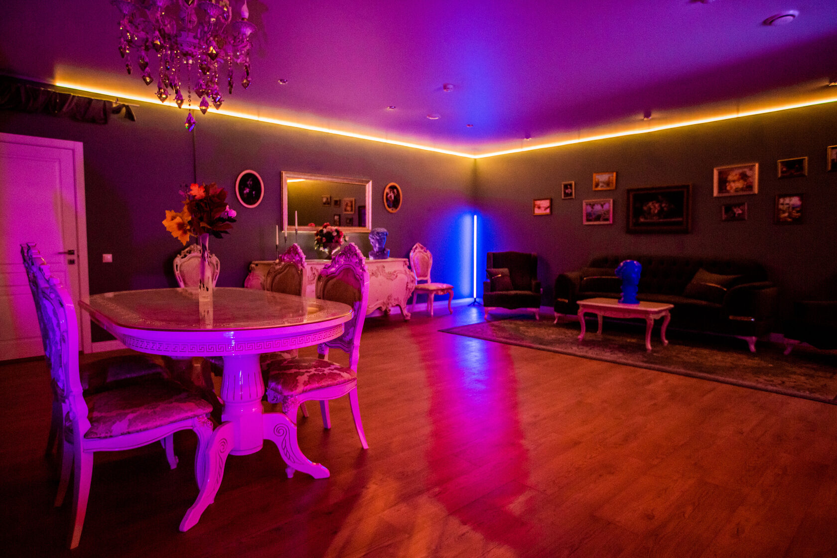 Фотография 7 площадки Классический дизайнерский лофт у Бауманской — 85 м²