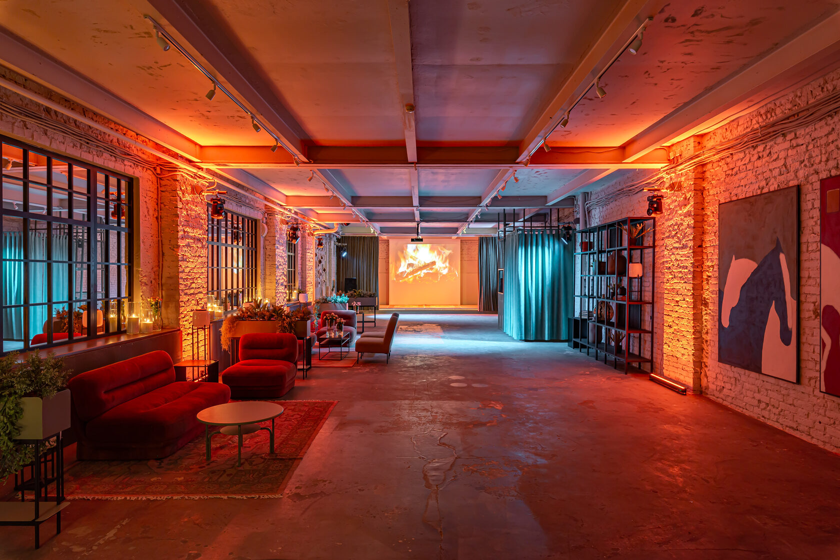 Фотография 13 площадки Премиальный клубный лофт на Красном Октябре — 240 м²