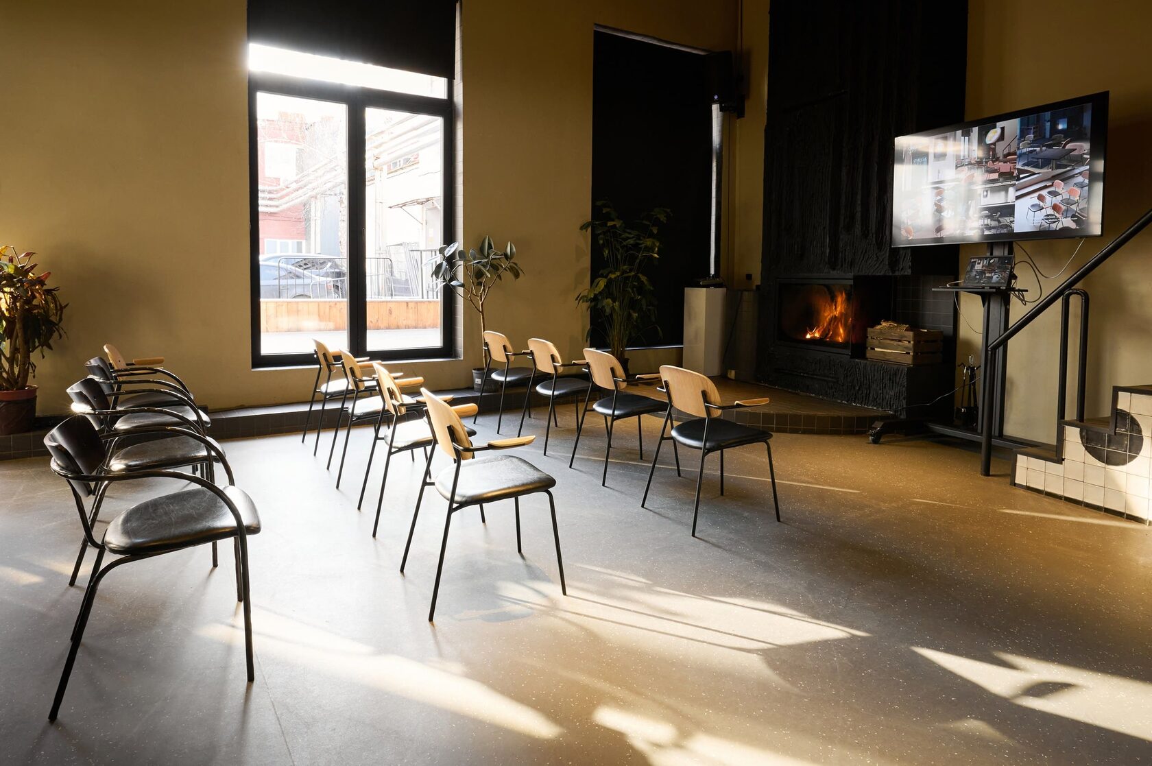 Фотография 15 площадки Атмосферный лофт с террасой и камином у Белорусской