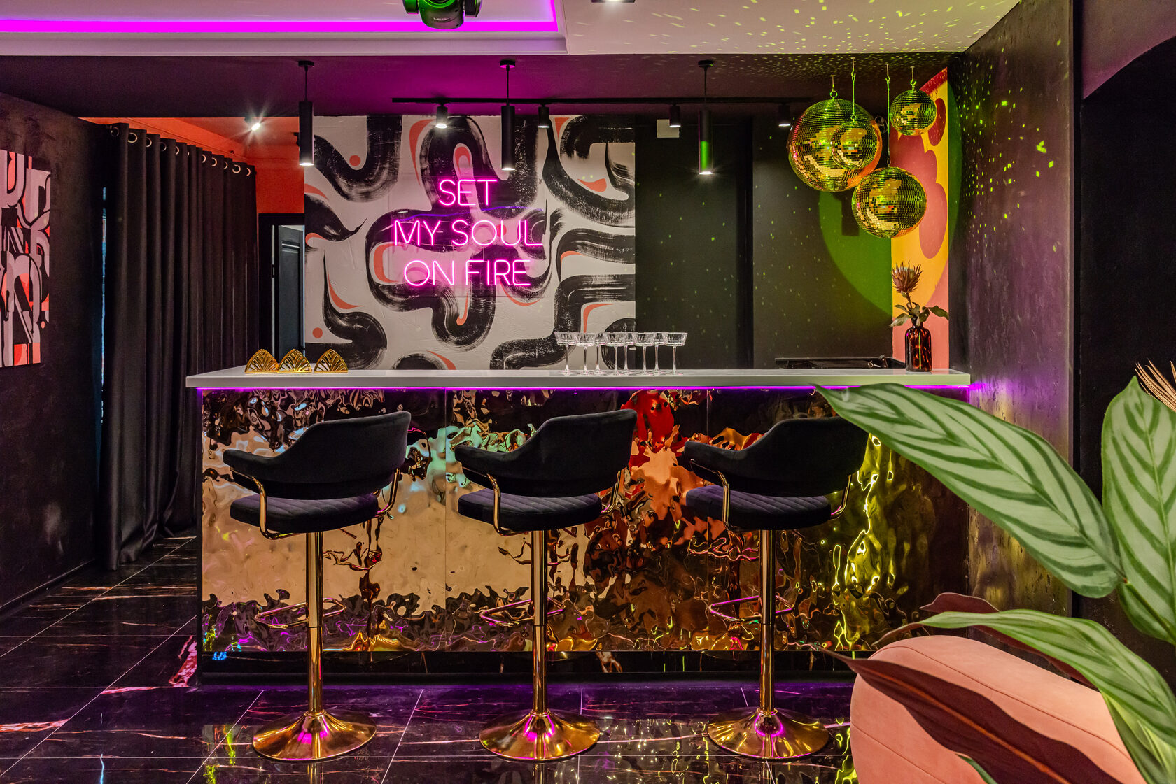 Фотография 6 площадки Элегантный яркий лофт на Бауманской