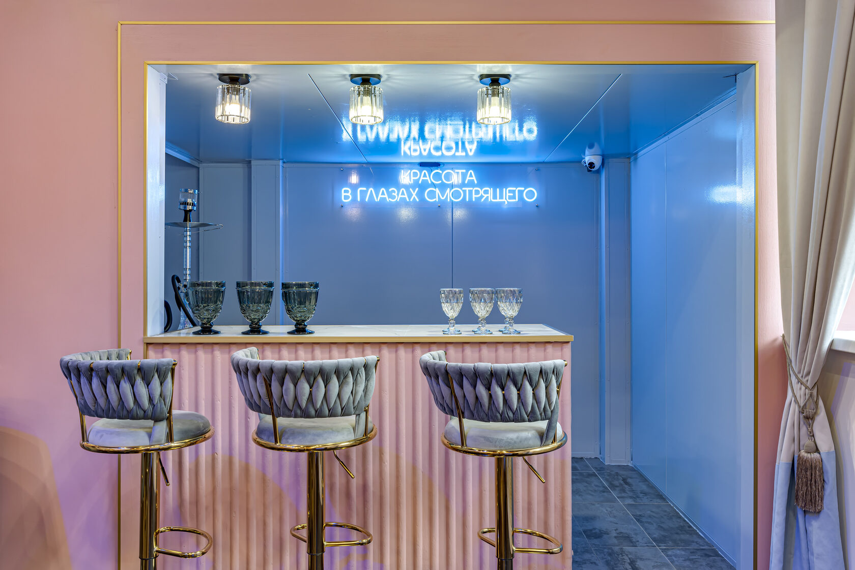 Фотография 9 площадки МАЙ Роза на Курской: двухуровневый зал 60 м²