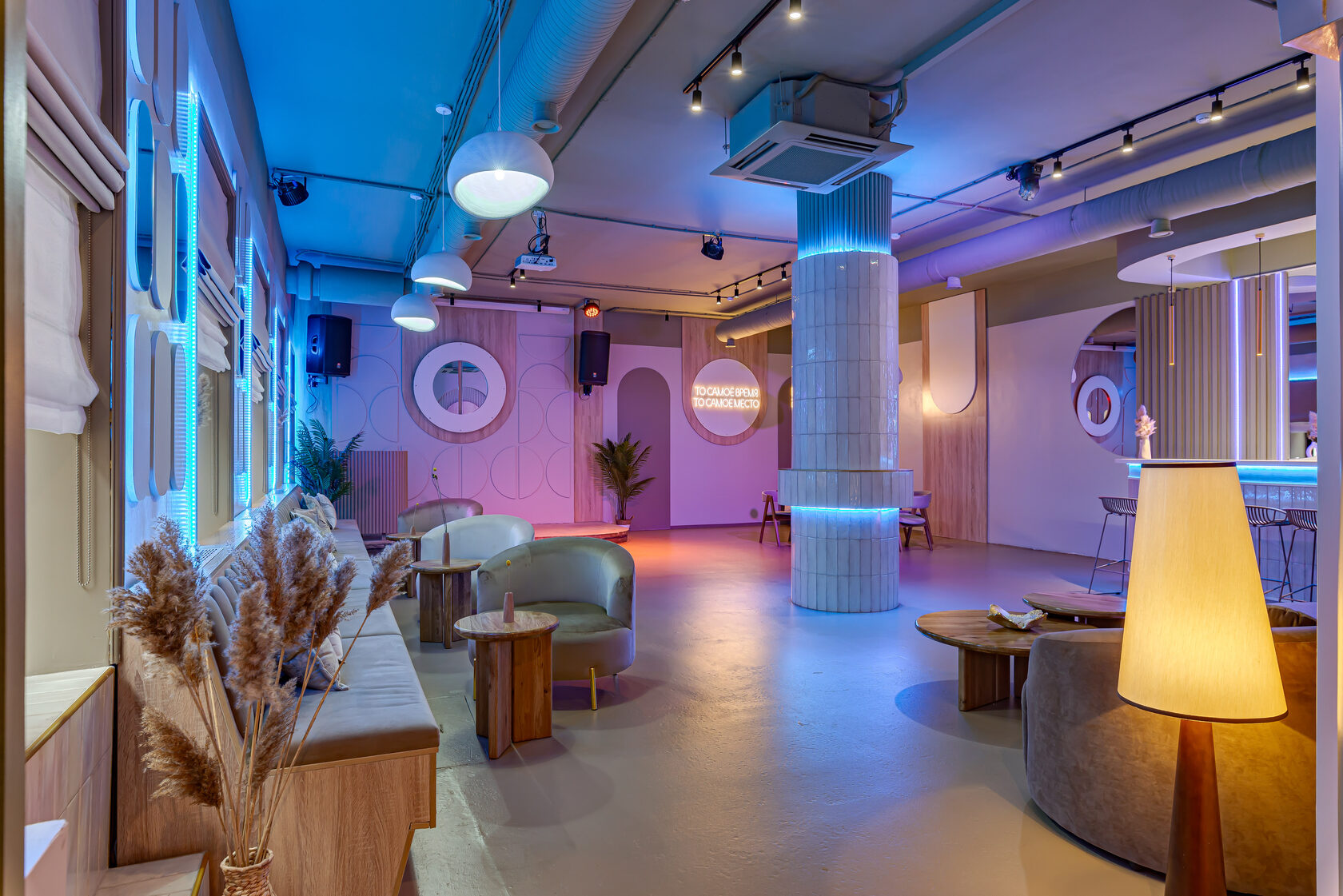 Фотография 11 площадки МАЙ на Красном Октябре: светлый зал 126 м² в стиле ваби‑саби