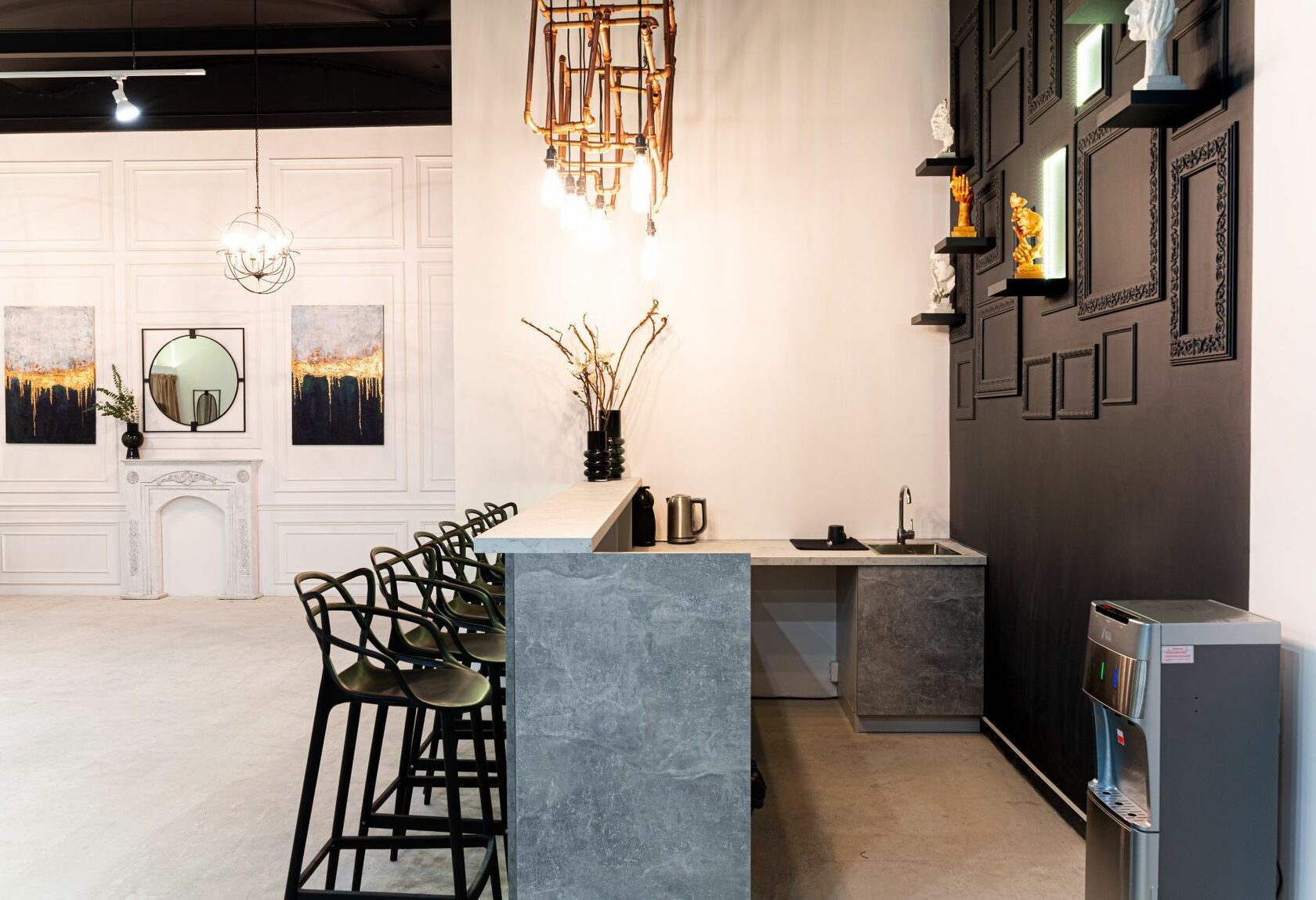 Фотография 10 площадки CLASSIC Loft на Тульской: зал с верандой 140 м²