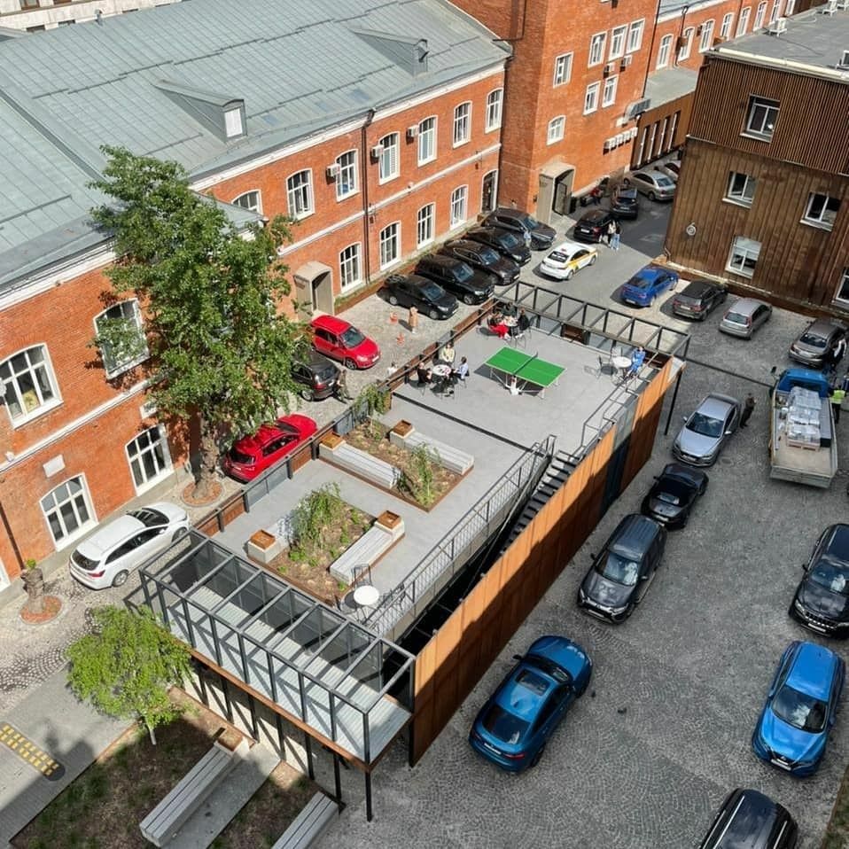 Фотография 14 площадки CLASSIC Loft на Тульской: зал с верандой 140 м²