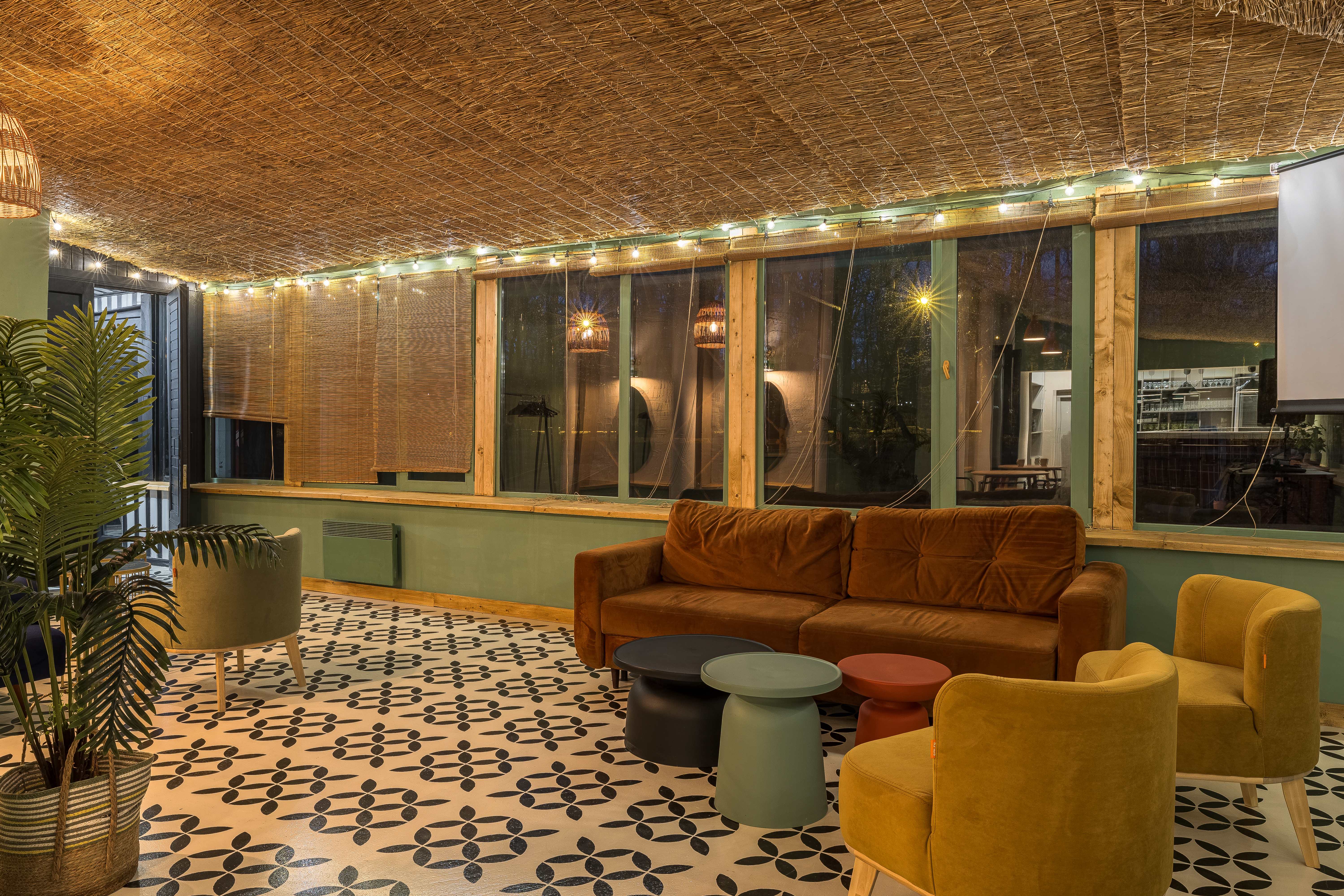 Фотография 7 площадки Виола Восточная в Сокольниках: панорамные окна, 80 м²