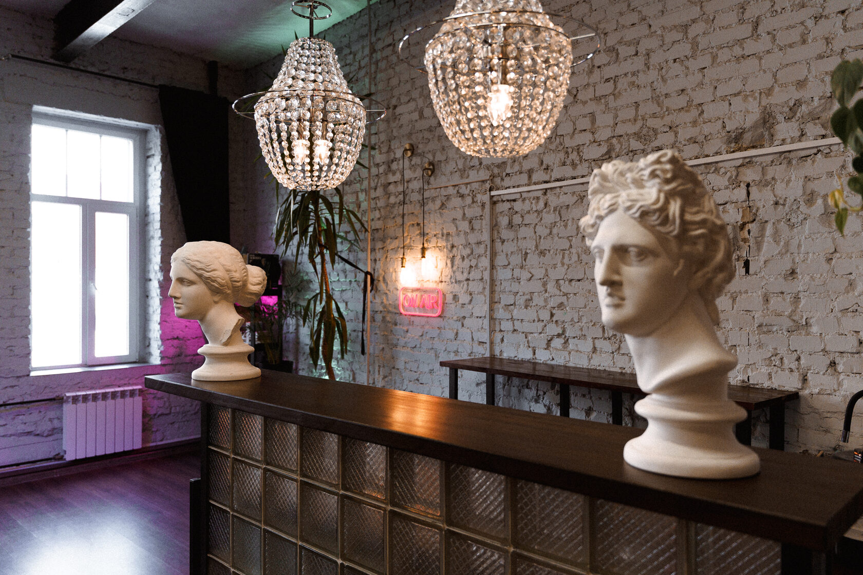 Фотография 6 площадки Высокие потолки на Вольной: камерный зал 90 м²