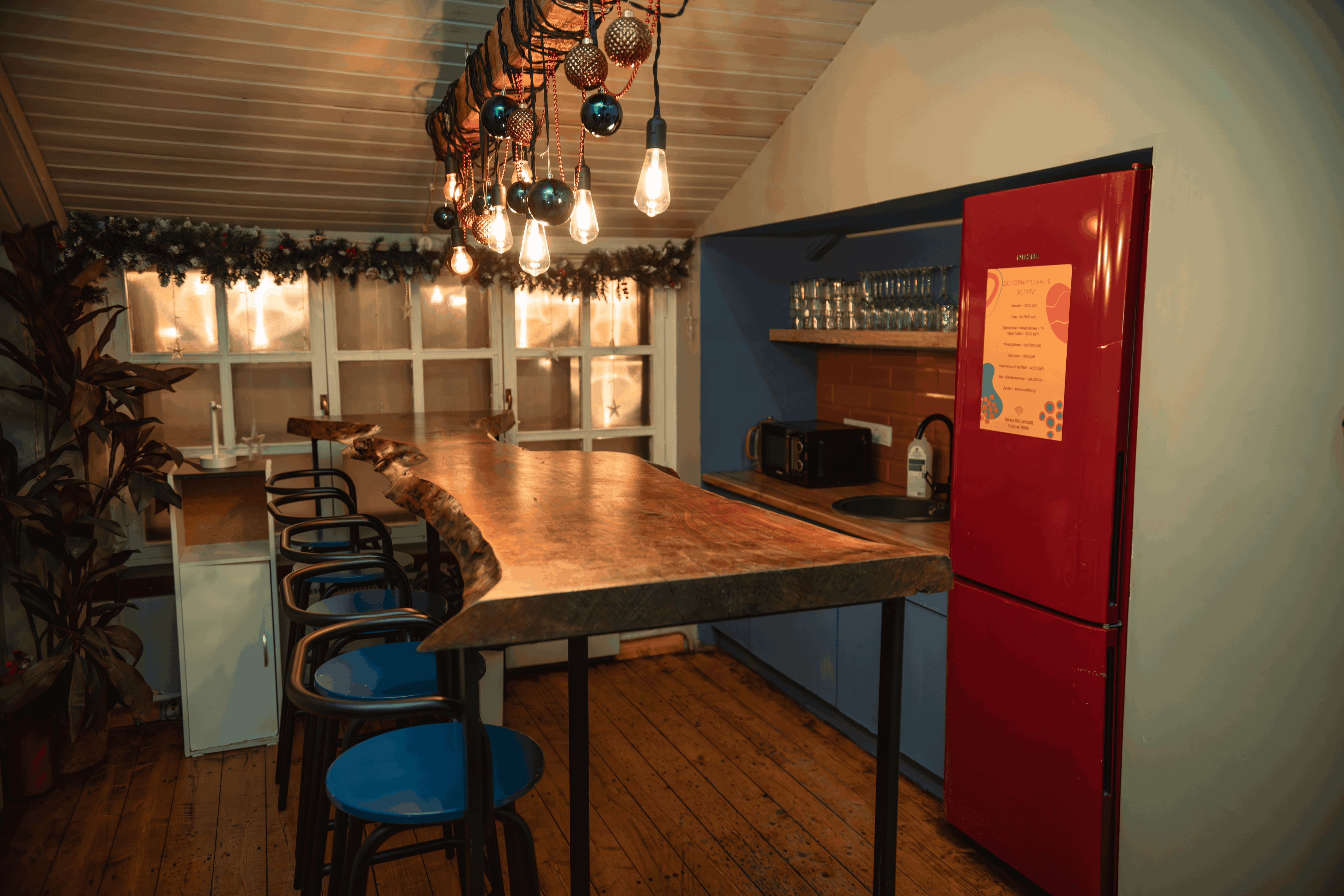 Фотография 9 площадки Домик в парке на Новорязанской со своим двором