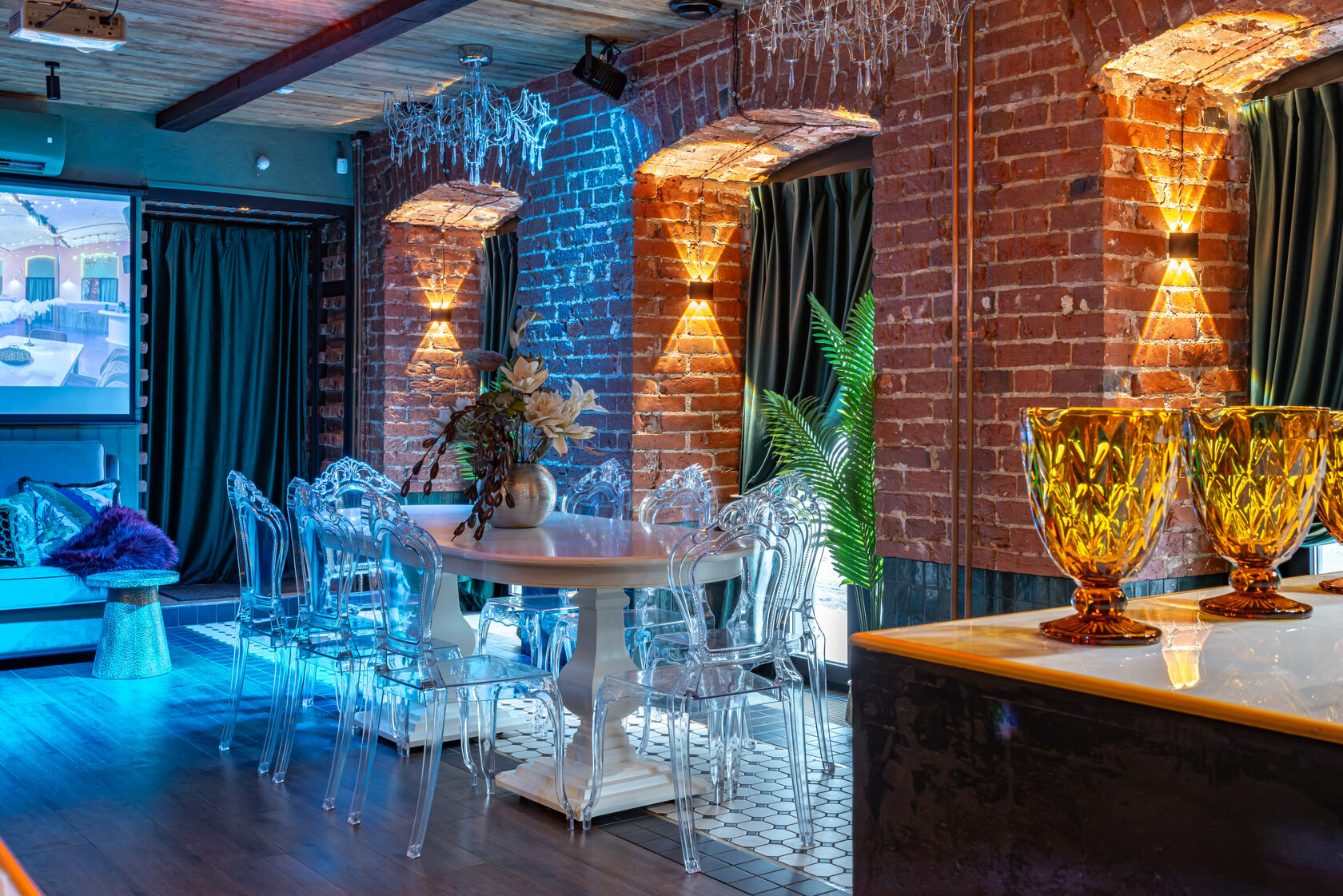 Фотография 4 площадки МАЙ Гоголь на Курской: поп‑арт зал 50 м²