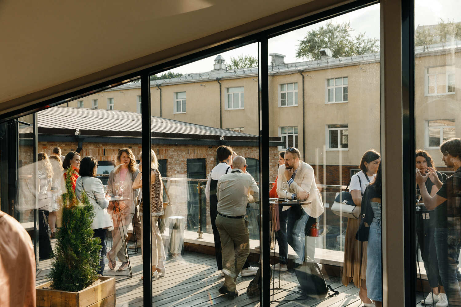Фотография 9 площадки Мансарда на Чистых прудах: светлый зал с верандой, 150 м²