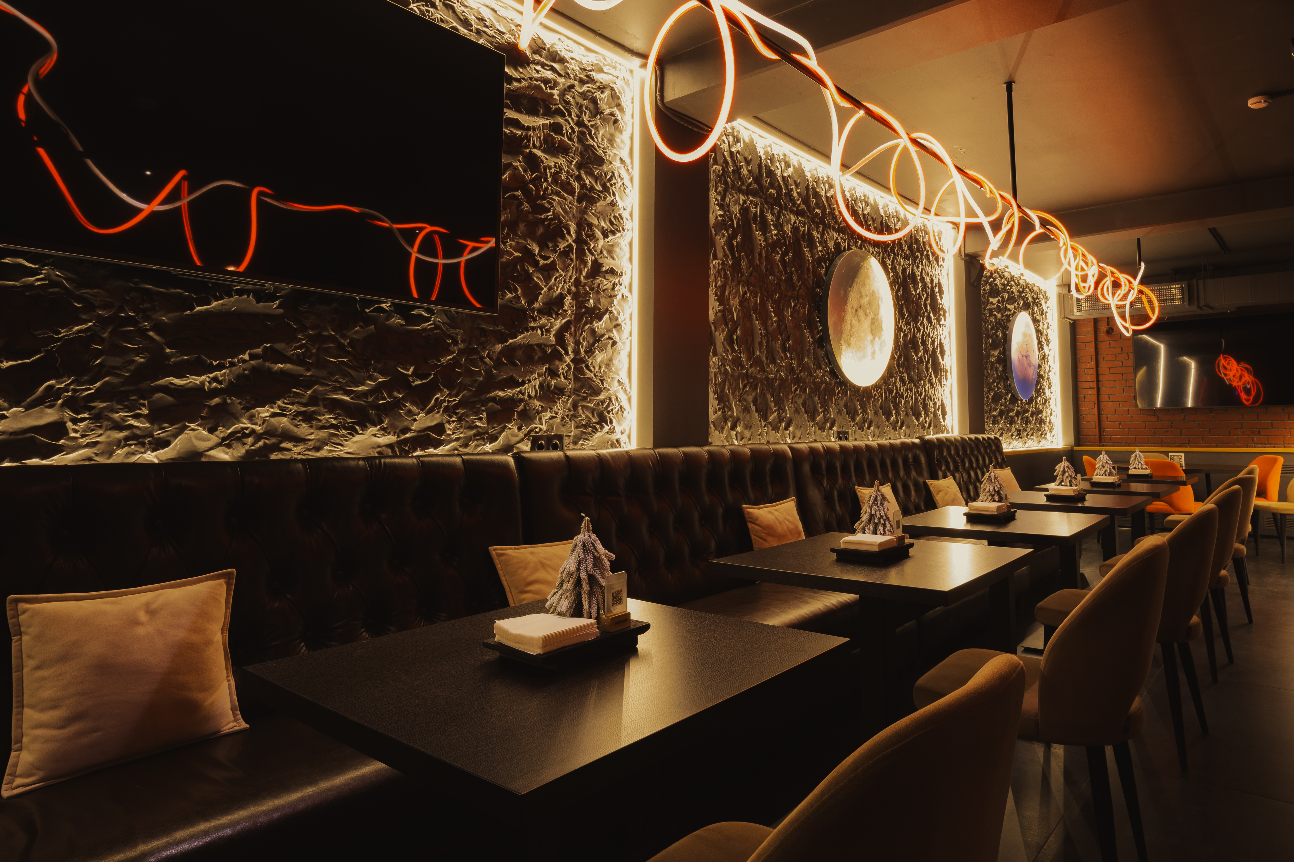 Фотография 1 площадки СПУТНИК на Таганской: бар‑ресторан с верандой 340 м²