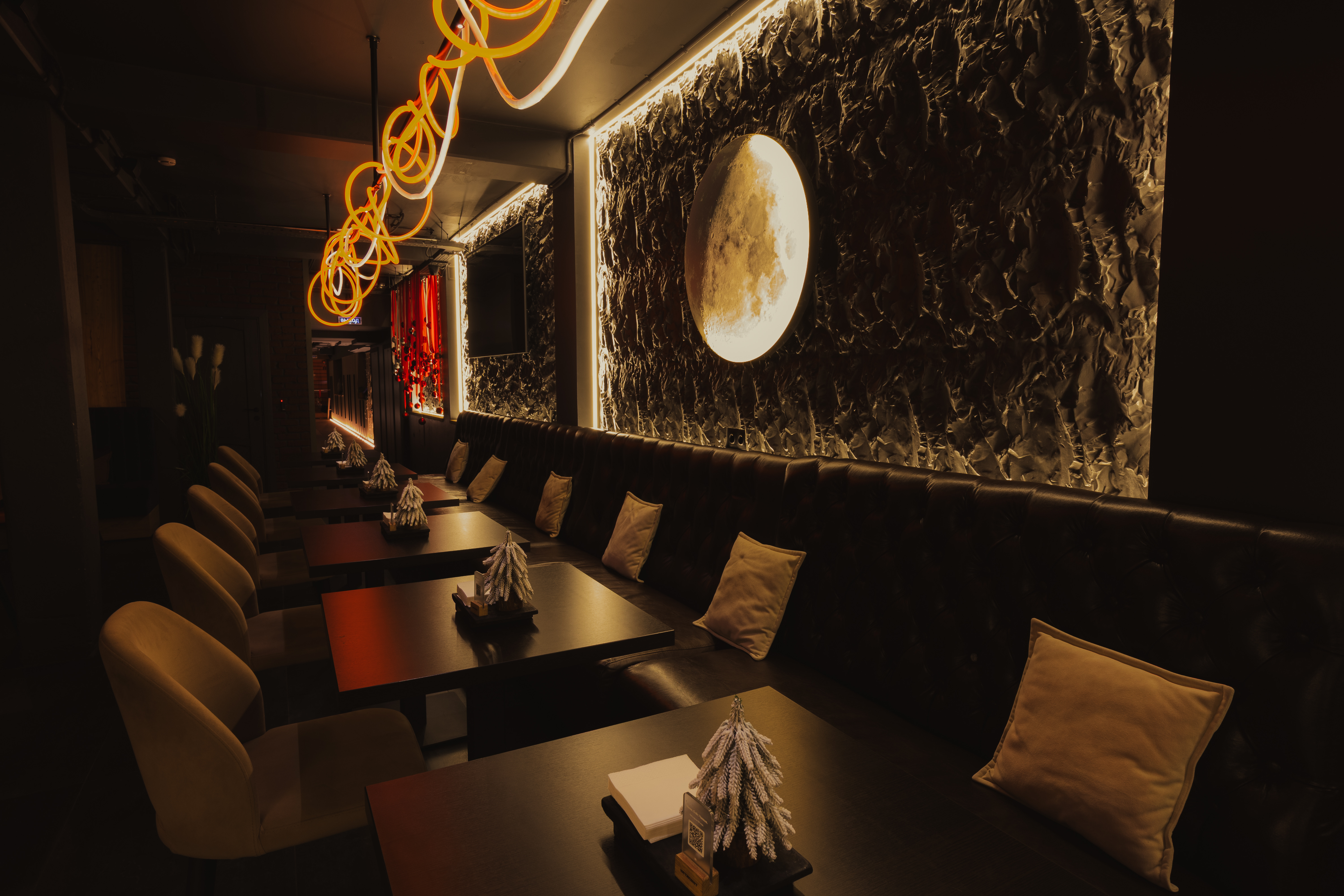 Фотография 3 площадки СПУТНИК на Таганской: бар‑ресторан с верандой 340 м²