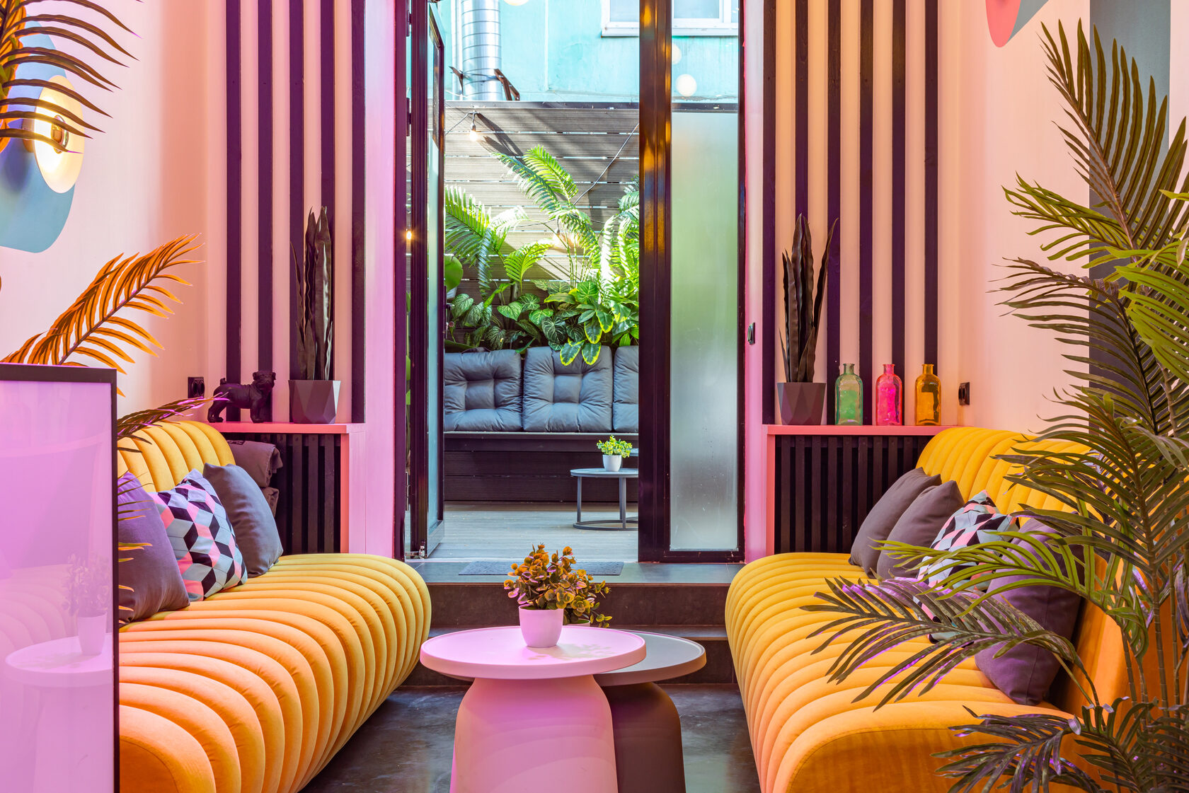 Фотография 9 площадки Молекула на Бауманской: уютный зал 46 м² с верандой