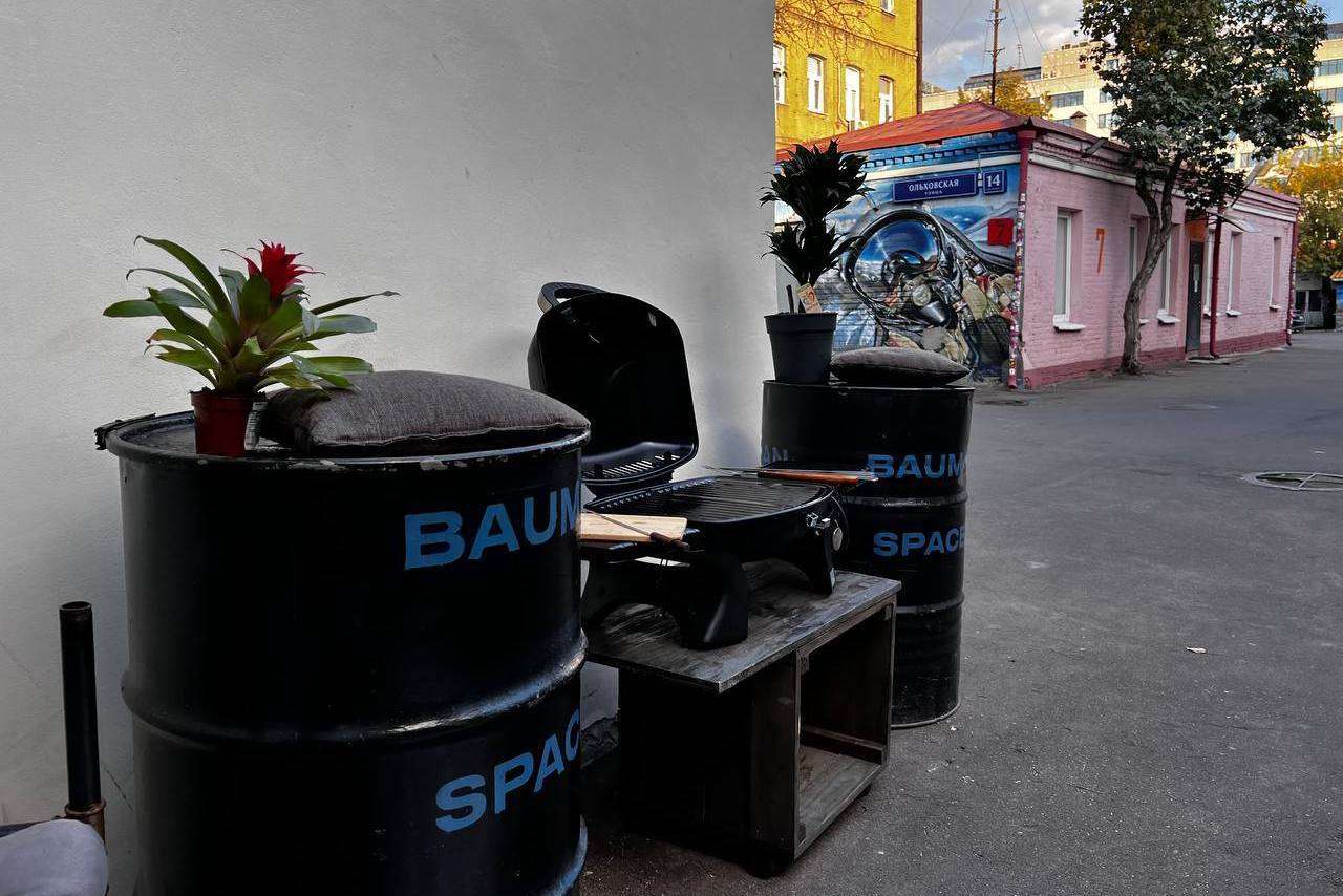 Фотография 14 площадки Неоновый лофт с зоной барбекю, 5 минут от Бауманской