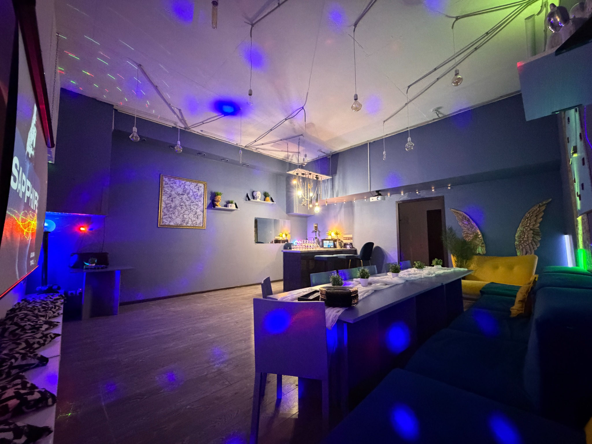 Фотография 10 площадки Яркий, классический лофт с караоке, 8 минут от метро