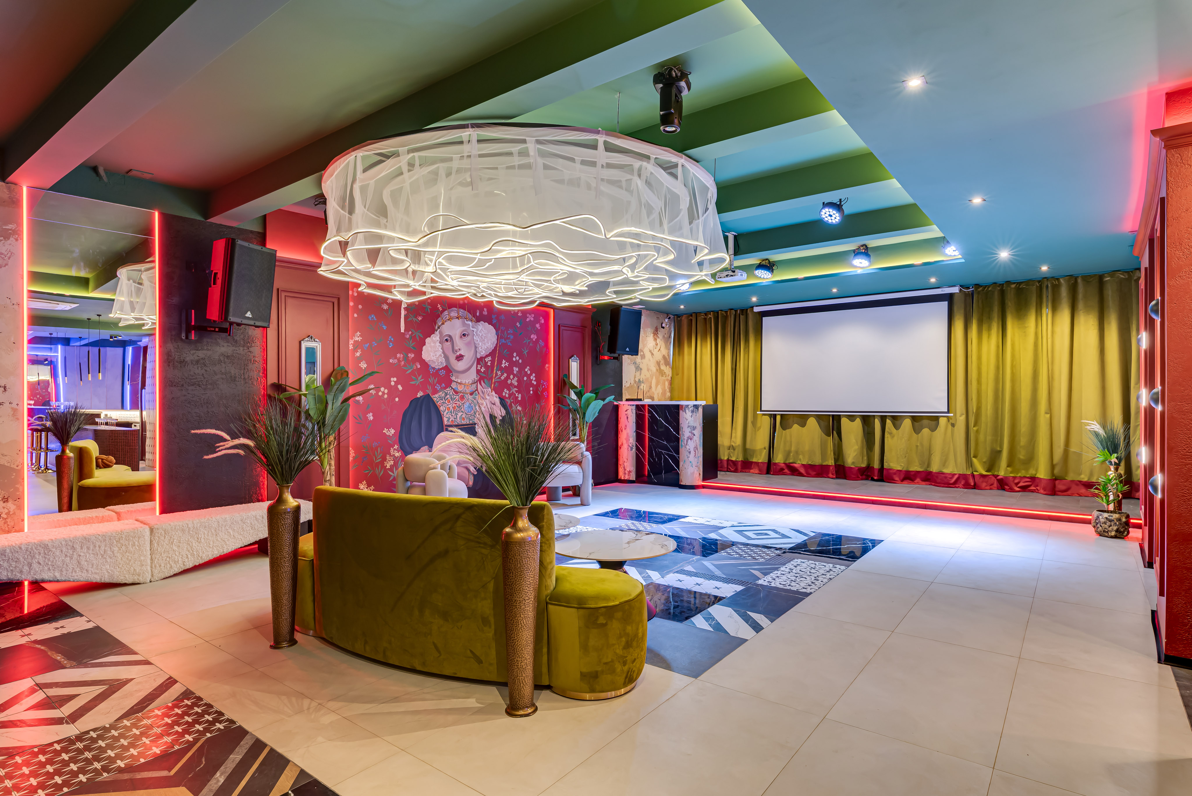 Фотография 1 площадки Стильный лофт с балконами на Дмитровской