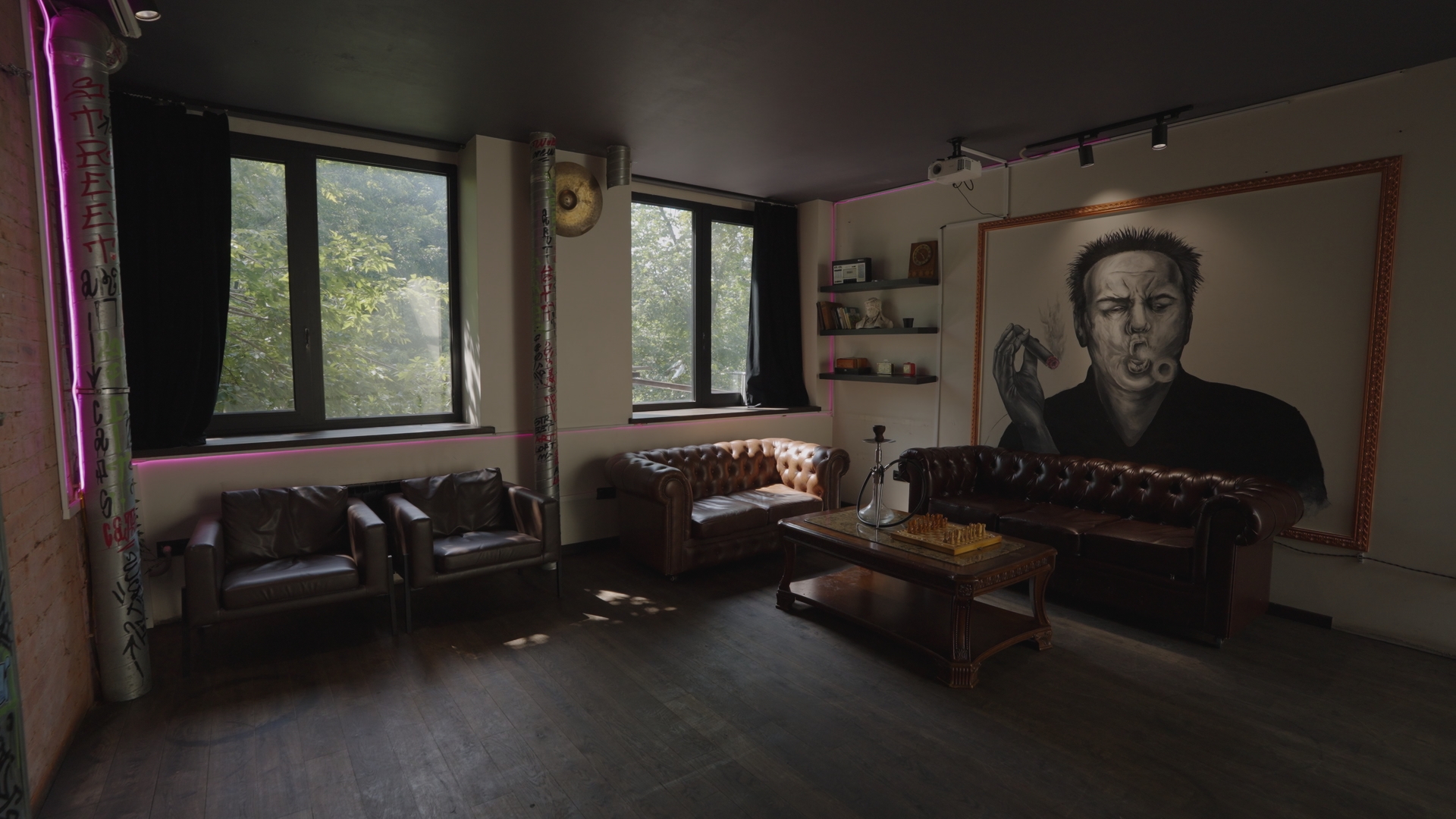 Фотография 4 площадки Двухуровневое арт-пространство с верандой