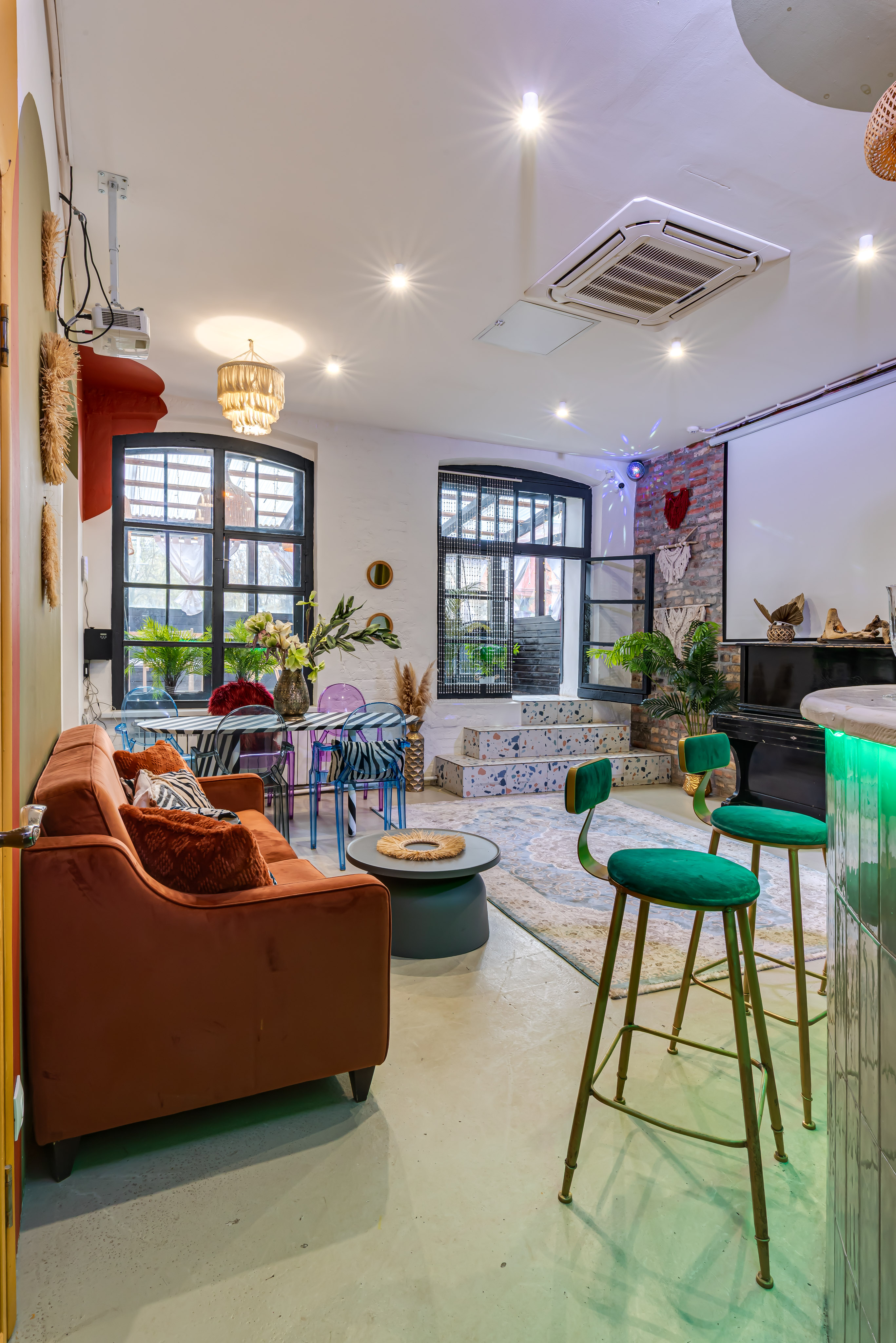 Фотография 8 площадки Лофт с верандой на Электрозаводской