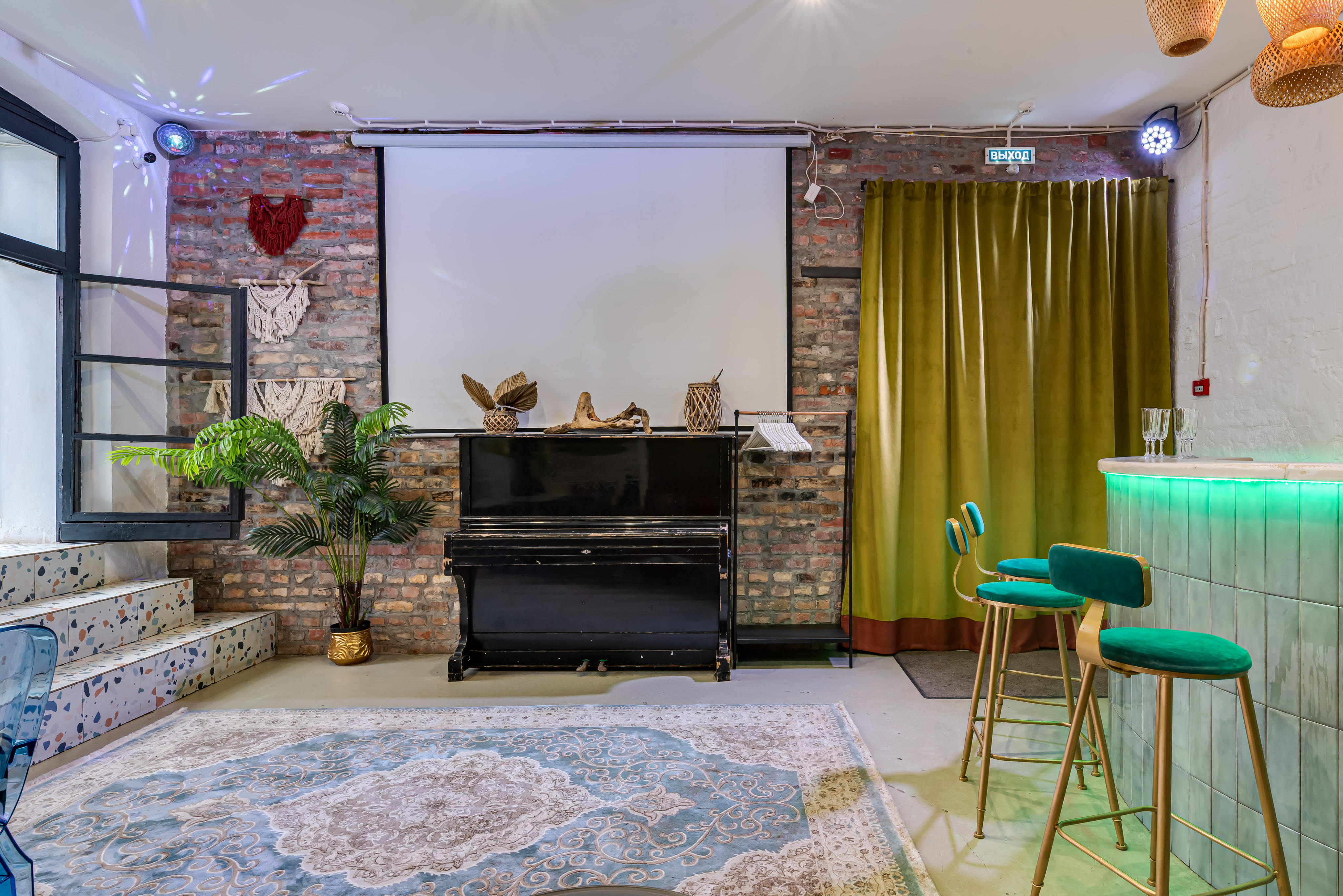 Фотография 11 площадки Лофт с верандой на Электрозаводской