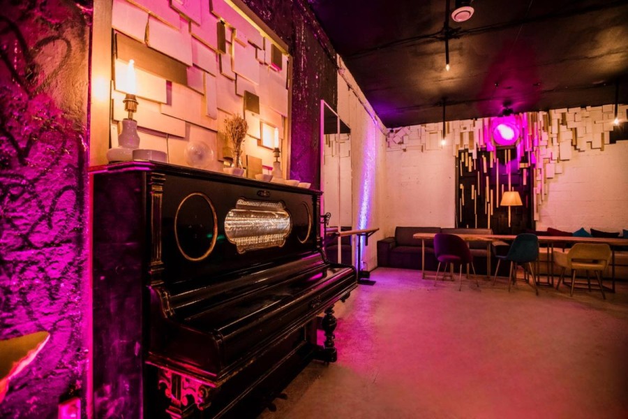 Фотография 7 площадки Просторный лофт с личной верандой и грилем