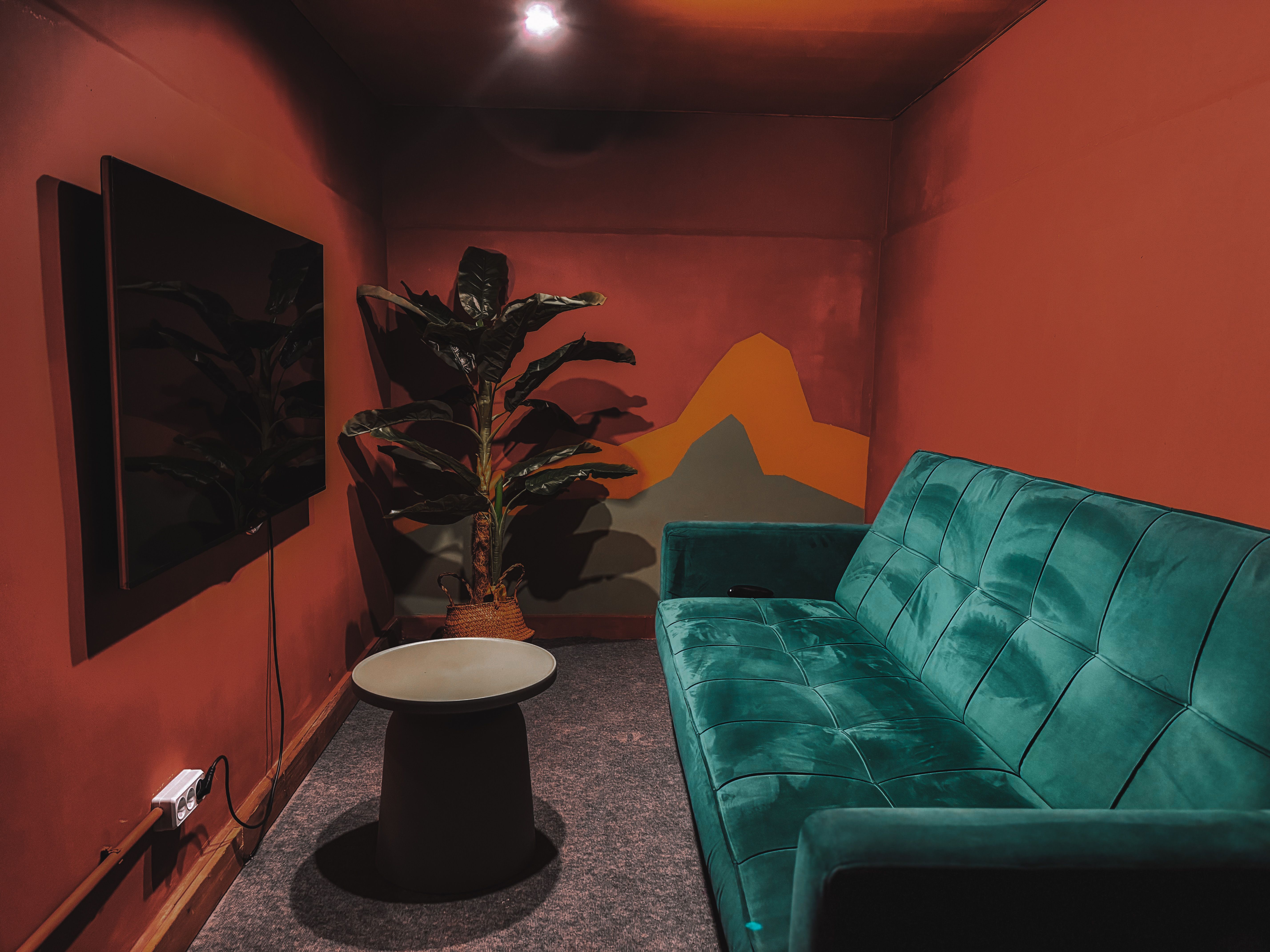 Фотография 3 площадки Охра комнатный лофт с отдельными зонами