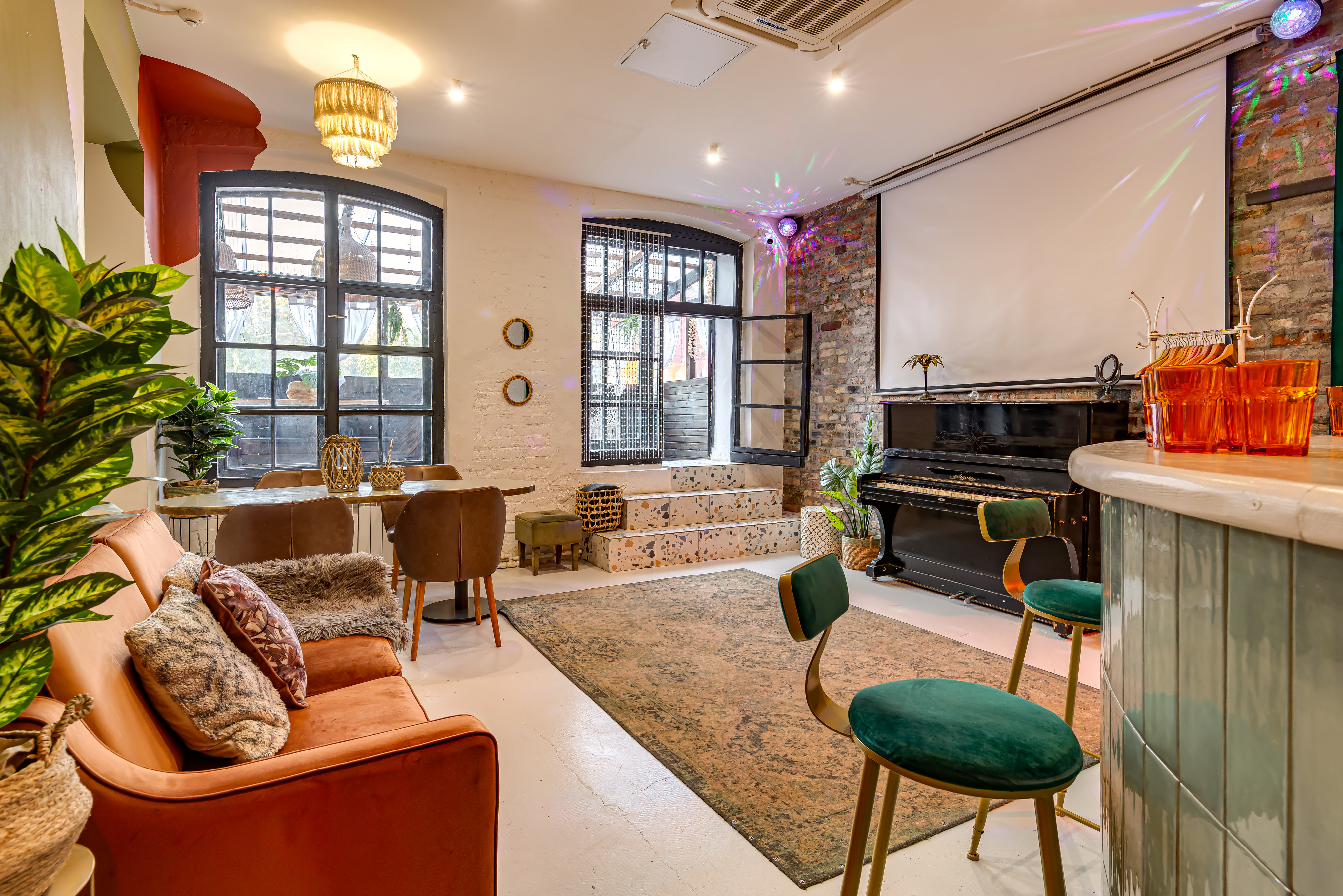 Фотография 9 площадки Лофт с верандой на Электрозаводской