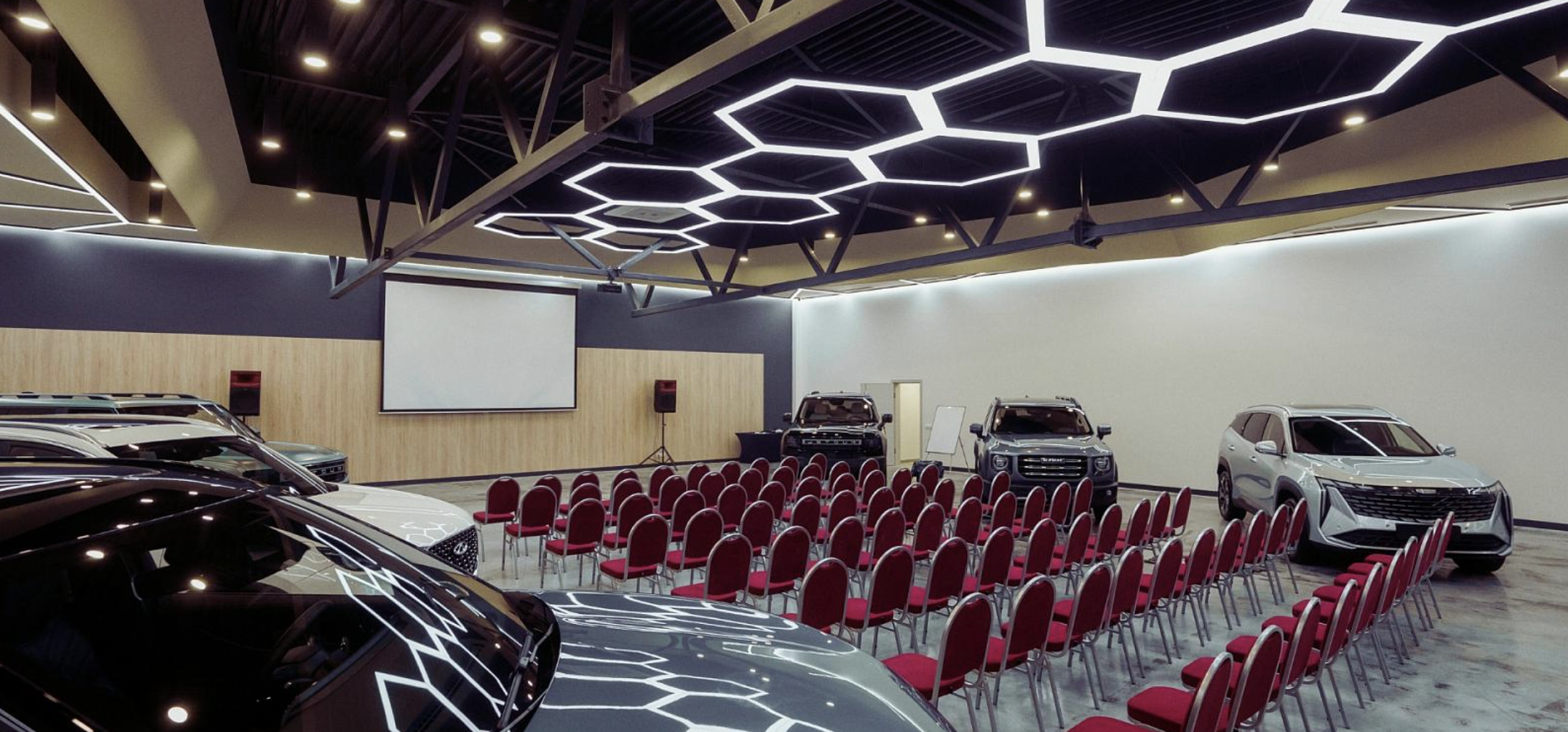 Фотография 1 площадки Банкетно-выставочный зал при отеле