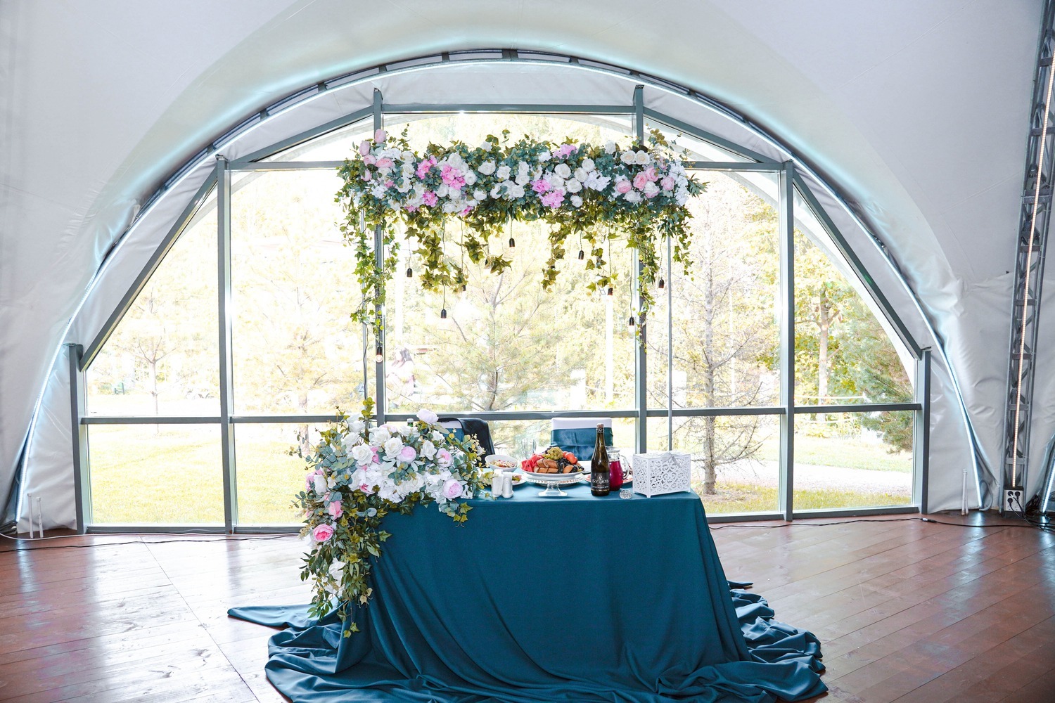 Фотография 9 площадки Загородный банкетный зал при отеле