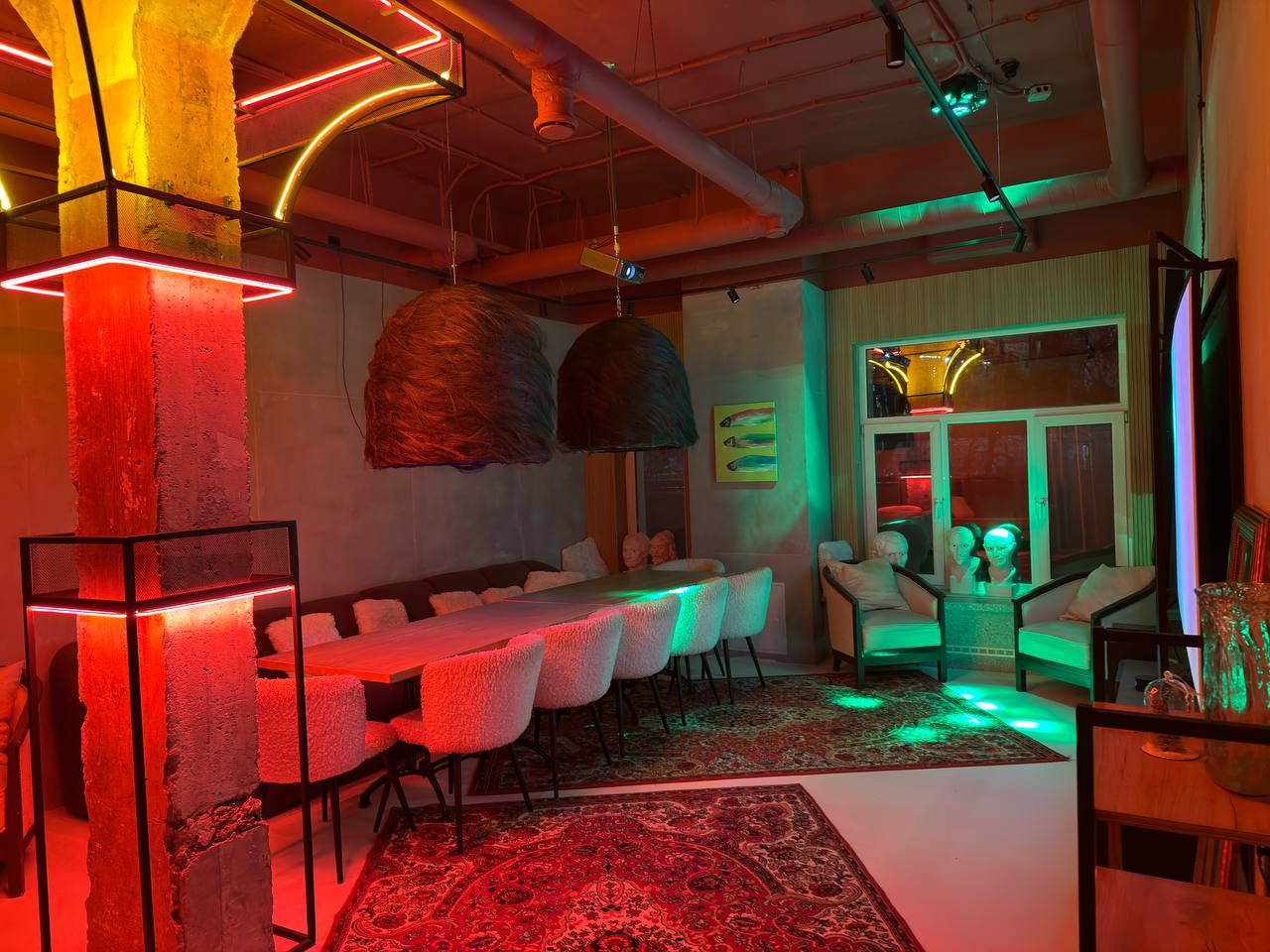 Фотография 3 площадки Уютный лофт с караоке и настольными играми