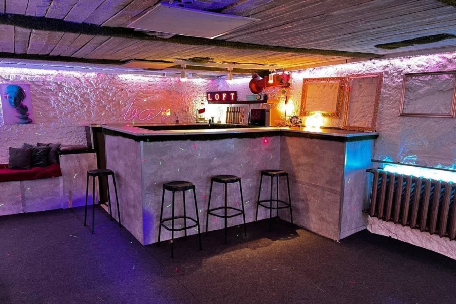 Фотография 5 площадки Неоновый лофт с зоной барбекю, 5 минут от Бауманской