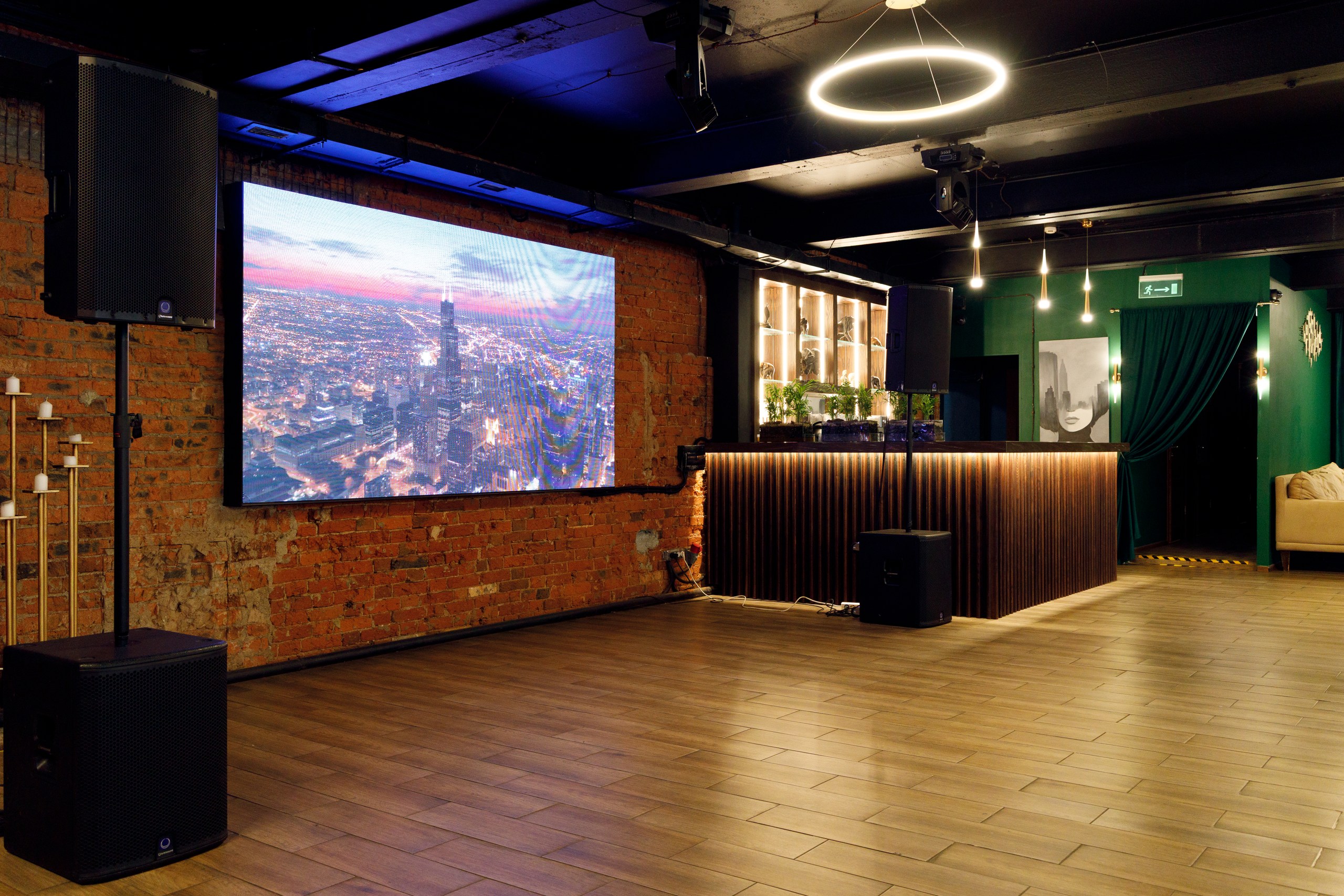 Фотография 17 площадки Лофт на территории фабрики «Красный октябрь»