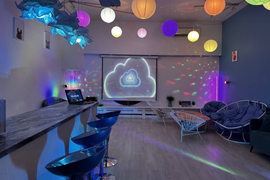 Фотография 5 площадки Светлый лофт с караоке и подвесным креслом, 8 минут от метро