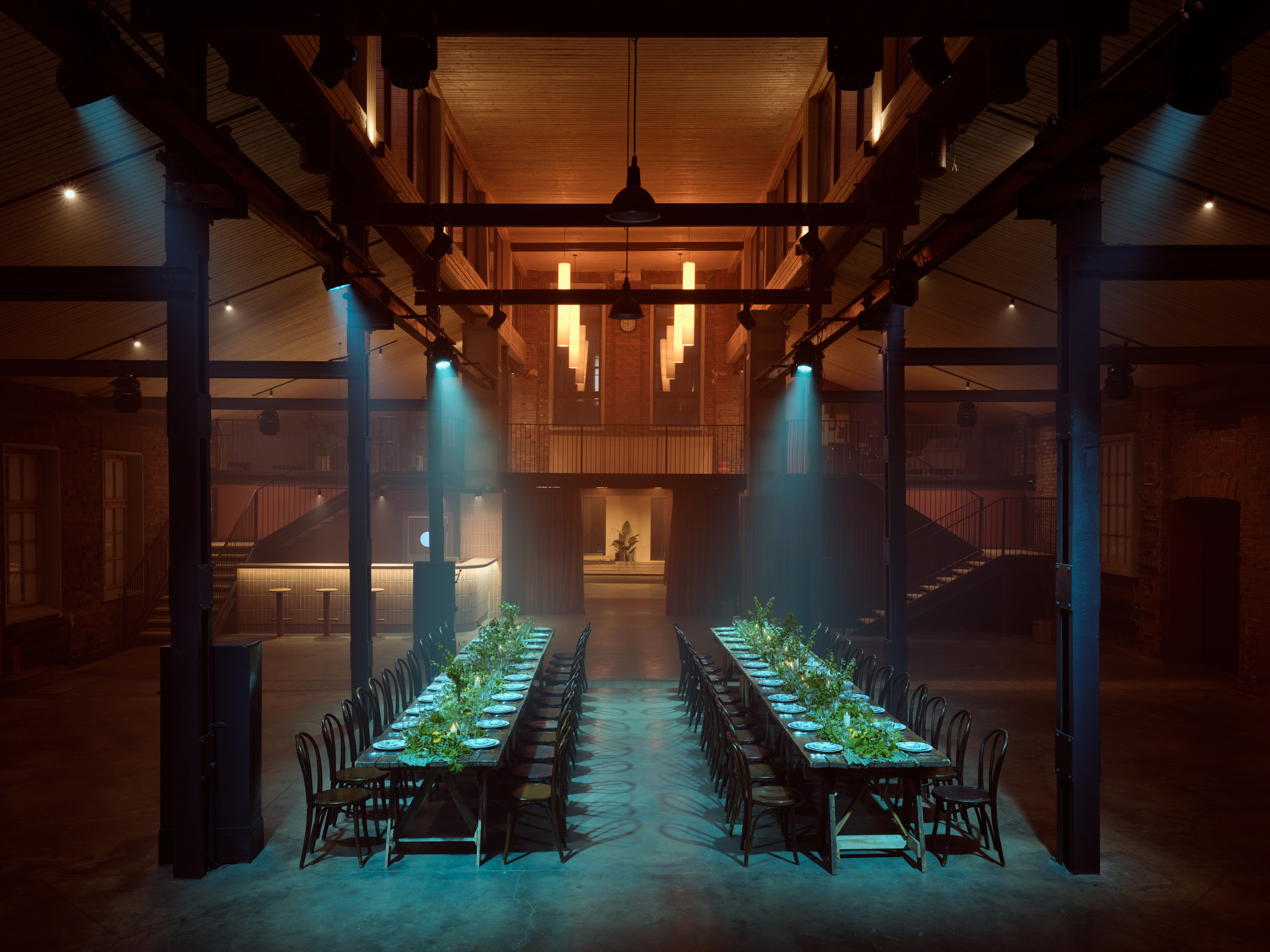 Фотография 11 площадки Двухуровневый лофт с высокими потолками и панорамными окнами