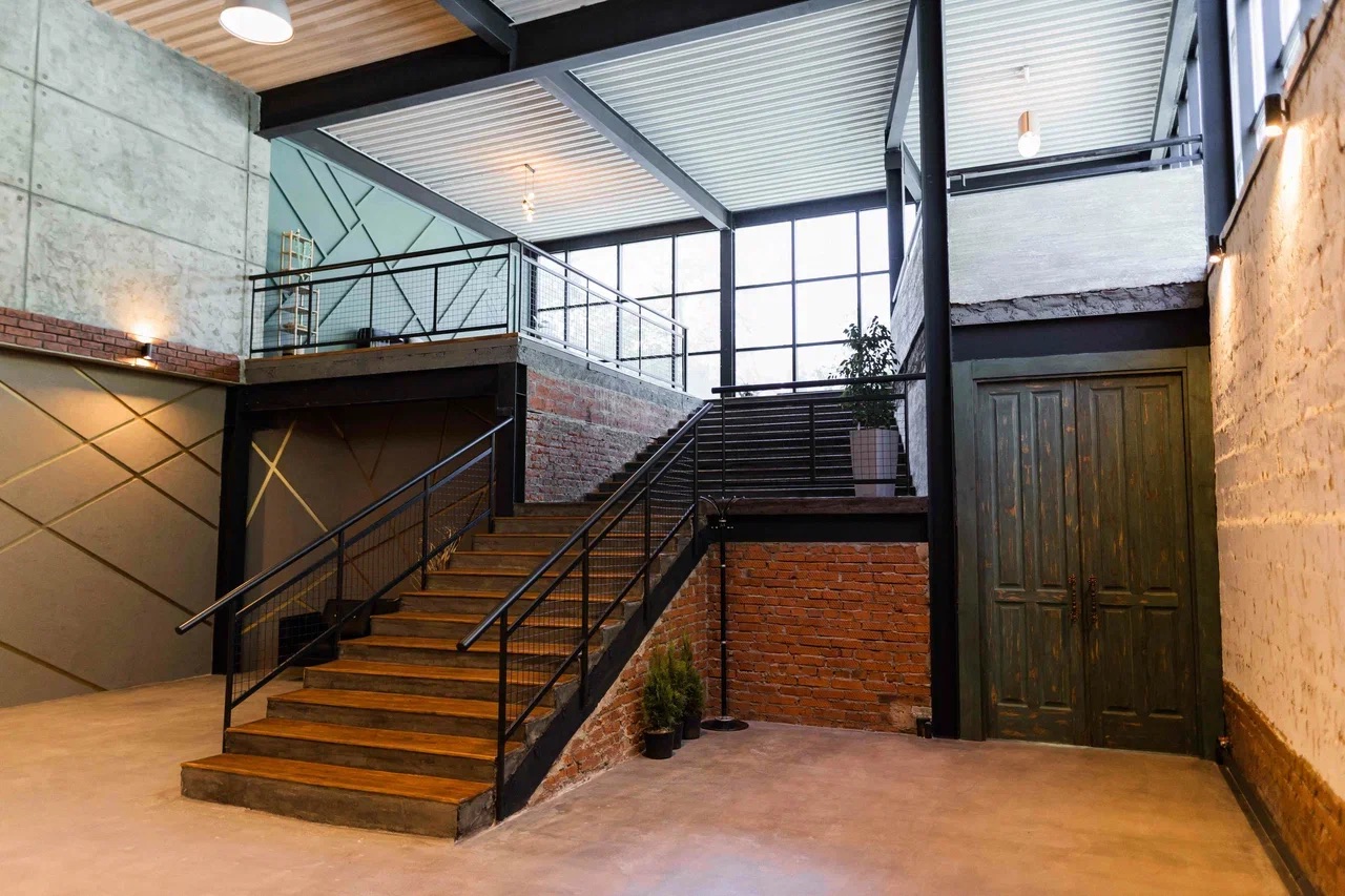 Фотография 2 площадки Двухуровневый лофт с панорамными окнами