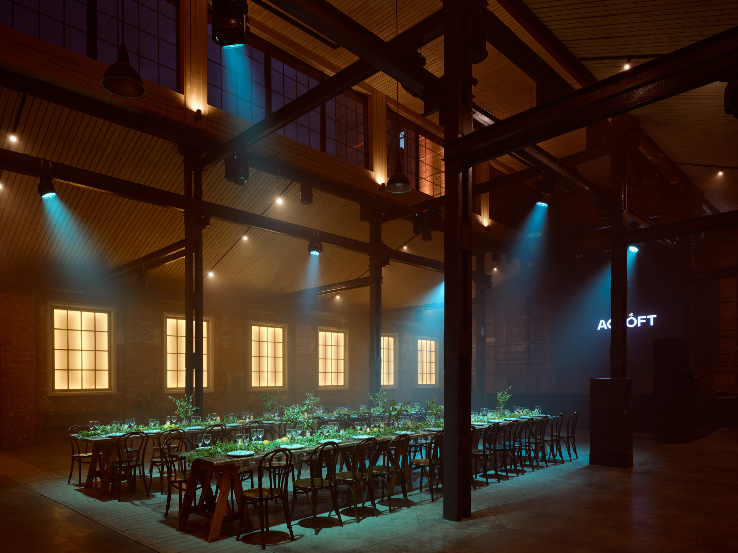 Фотография 14 площадки Двухуровневый лофт с высокими потолками и панорамными окнами