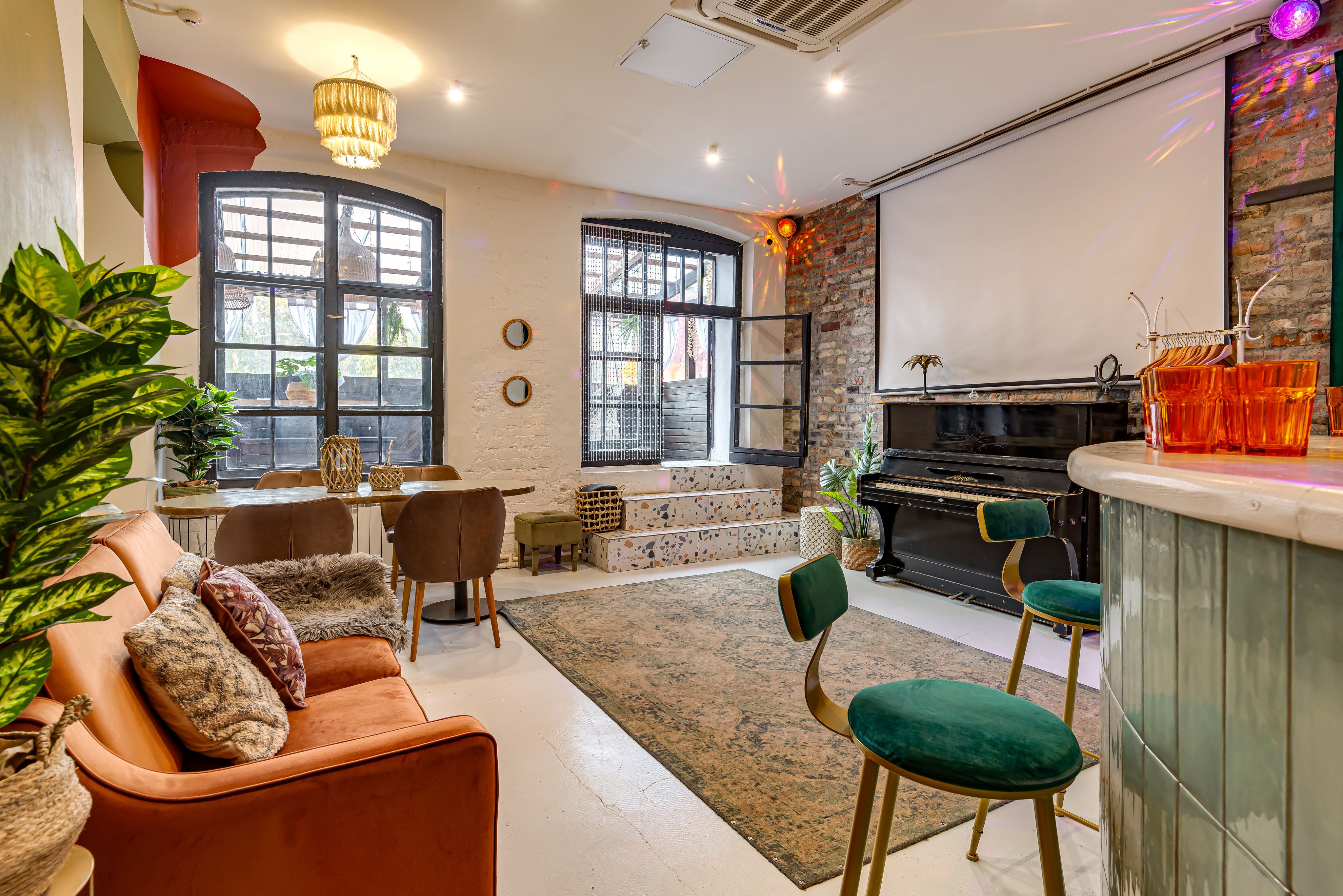 Фотография 8 площадки Лофт с верандой на Электрозаводской