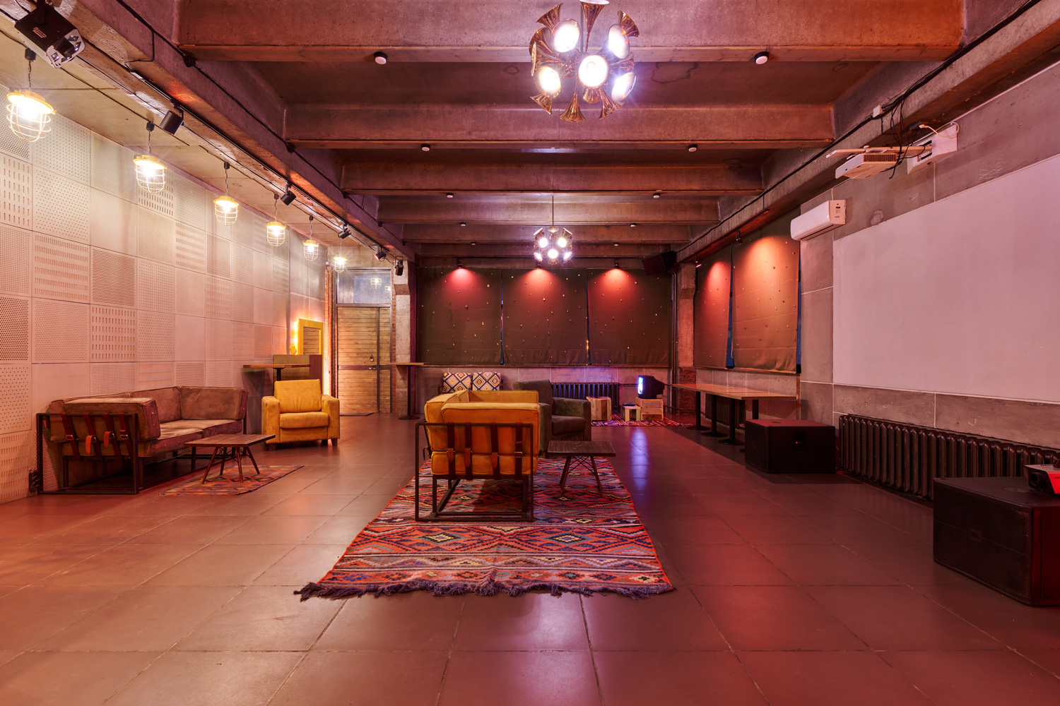 Фотография 1 площадки Дизайнерское пространство на Нагатинской