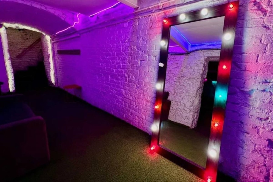 Фотография 7 площадки Неоновый лофт с зоной барбекю, 5 минут от Бауманской