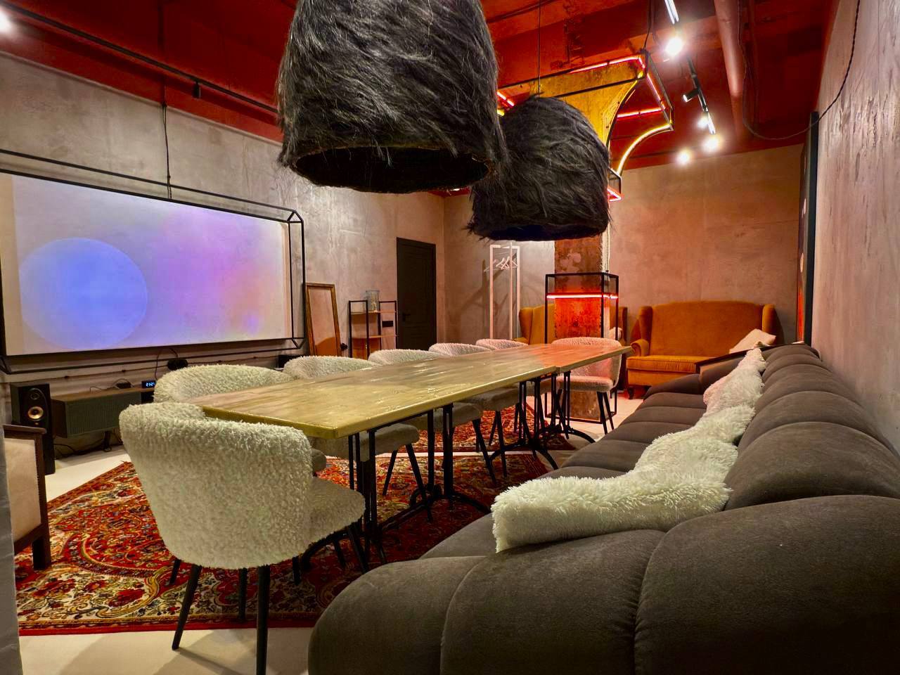 Фотография 5 площадки Уютный лофт с караоке и настольными играми