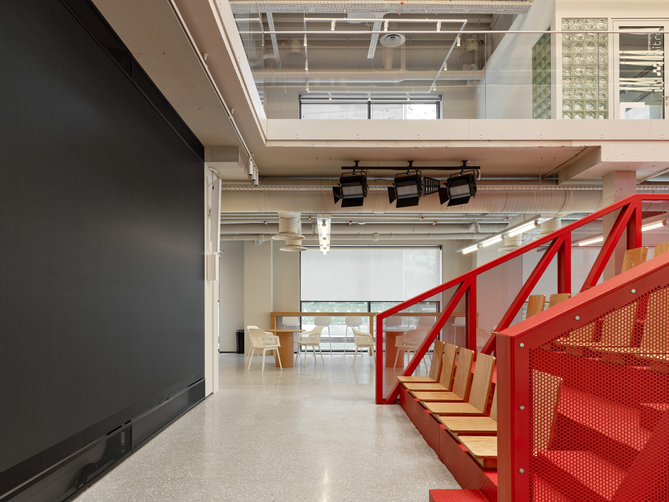 Фотография 2 площадки Инженерный Амфитеатр ДКС